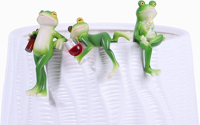 3 PCS Tipsy Frog Statues Pot Hugger Decorations