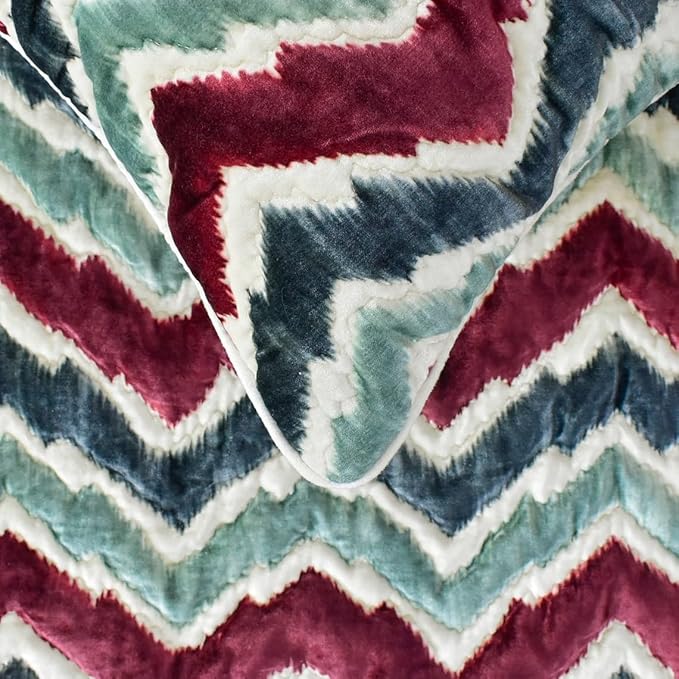 The HomeCentric King/Queen/Twin Red & Blue Luxury Full 68"x18" Bed Runner Without Pillow Cover, Chevron & Quilted Bed Scarf on Suede Fabric - Chevron Symphony