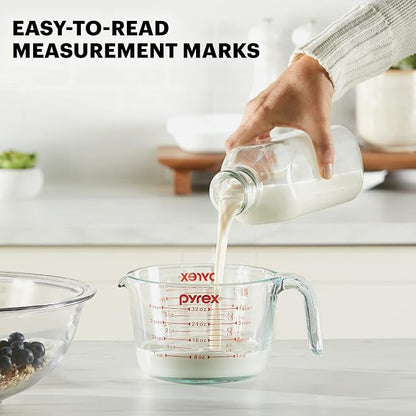 Pyrex 4-Cup Glass Measuring Cup