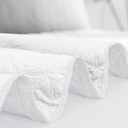 Easy-Going King Size Reversible Quilt Set with 1 Quilt and 2 Pillow Shams, Soft Bed Quilt Cover, Water Resistant Lightweight Microfiber Bedspread, Stain Resistant, Damask-White/White