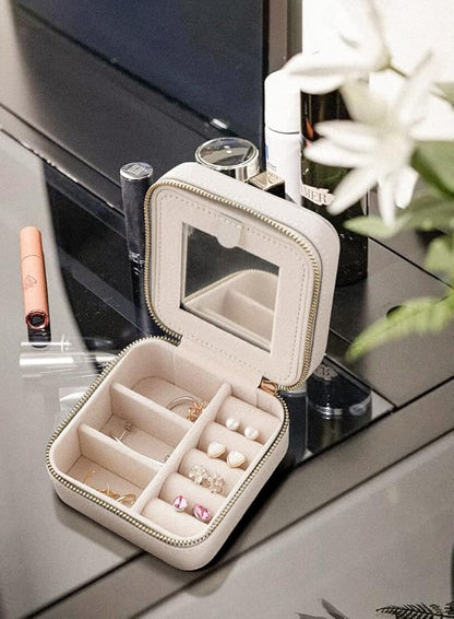 S.Leaf Travel Jewelry Organizer - Portable Jewelry Case Box for Women - Mini Travel Case (03 Lychee Beige)