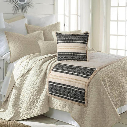 The HomeCentric Beige Bed Runner, King Size 90"x18" Decorative Bed Runner with 2 Matching Pillow Cover, Beige & Black Linen Bed Scarf in Quilted, Natural Linen with Lace - Moroccan Vibe