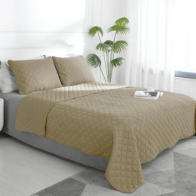 Easy-Going Full/Queen Size Reversible Quilt Set with 1 Quilt and 2 Pillow Shams, Soft Bed Quilt Cover, Water Resistant Lightweight Microfiber Bedspread, Stain Resistant, Beige/Beige