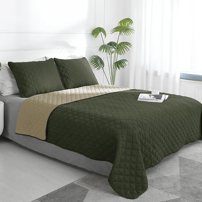 Easy-Going Twin Size Reversible Quilt Set with 1 Quilt and 1 Pillow Sham, Soft Bed Quilt Cover, Water Resistant Lightweight Microfiber Bedspread, Stain Resistant, Army Green/Beige