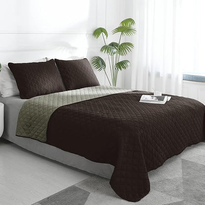 Easy-Going King Size Reversible Quilt Set with 1 Quilt and 2 Pillow Shams, Soft Bed Quilt Cover, Water Resistant Lightweight Microfiber Bedspread, Stain Resistant, Chocolate/Beige