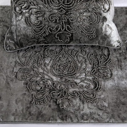 HomeCentric Designer Bed Runner with 2 Decorative Throw Pillow Covers, 86 x 18 Inch Damask Foil Velvet Embroidery Bed Scarf