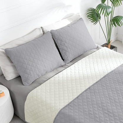 Easy-Going California King Size Reversible Quilt Set with 1 Quilt and 2 Pillow Shams, Soft Bed Quilt Cover, Water Resistant Lightweight Microfiber Bedspread, Stain Resistant, Light Gray/Ivory