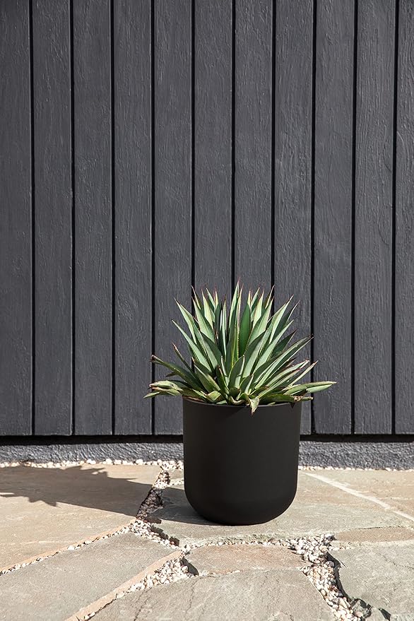 Veradek Round Black Plastic Planter Pots