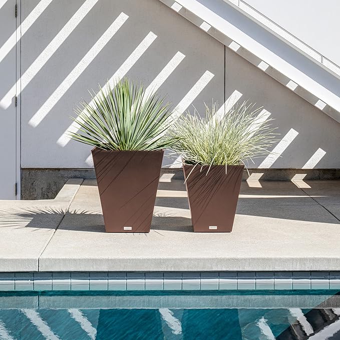 Veradek Pure Series Nobleton Plastic Planter