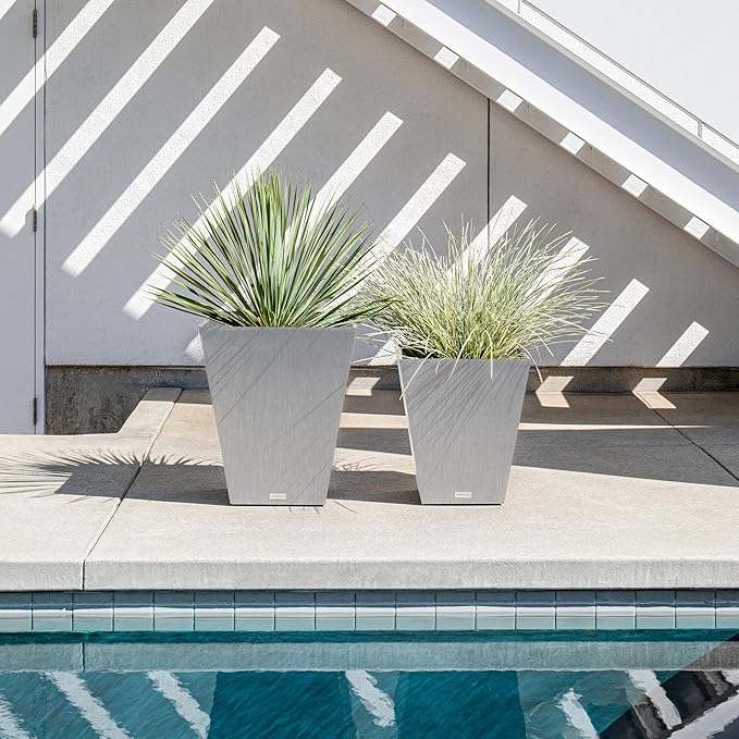 Veradek Pure Series Nobleton Plastic Planter